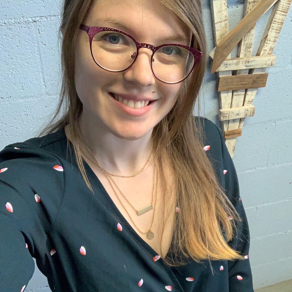 Meet your Posher, Bobbie